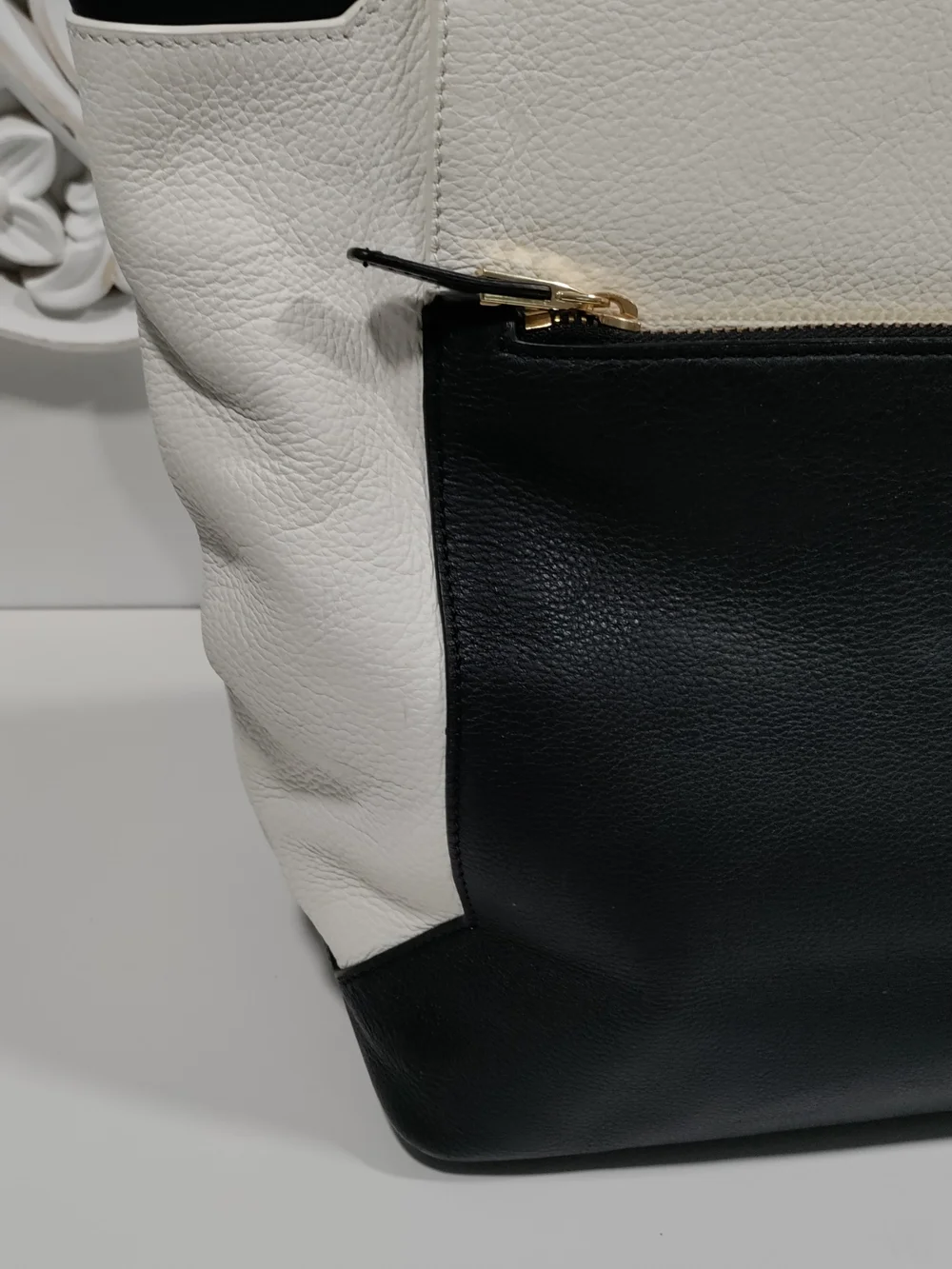 Vince Camuto brand vince